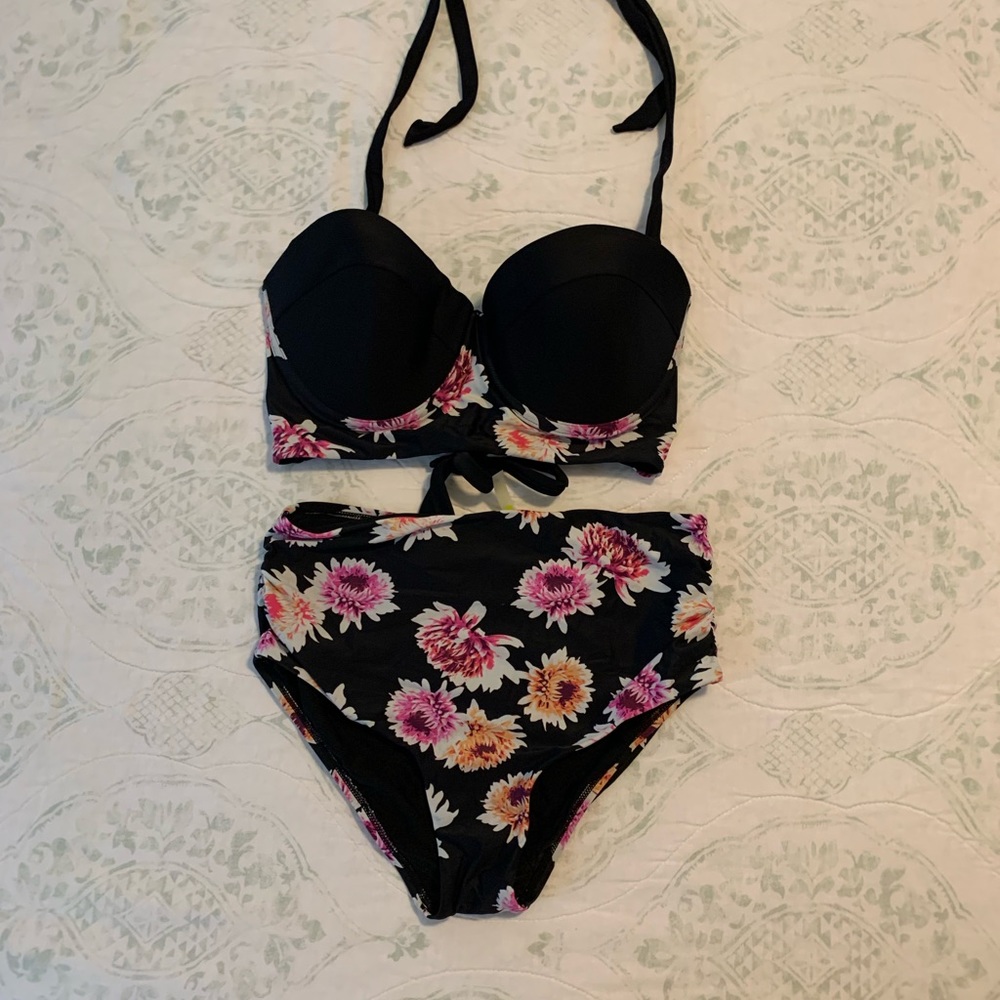 Bathing suit